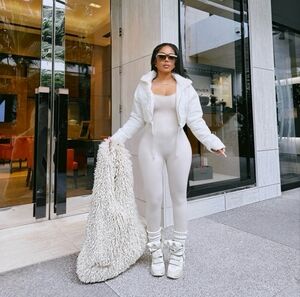 Minaa Monroe 2-Piece Set – Cropped Cream Jacket & Ribbed Jumpsuit (M/L) | New